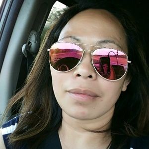 Meet your Posher, Jasmin